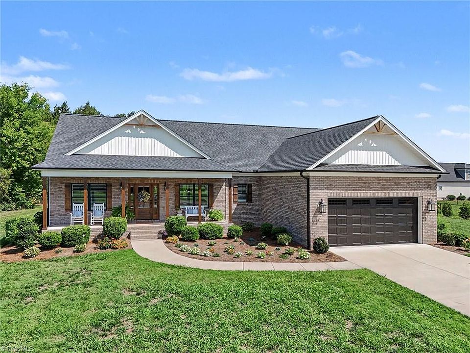 1st image of 366 Gold Hill Rd