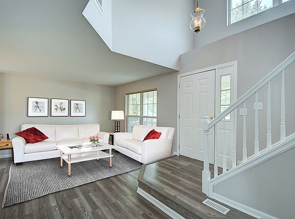 3rd image of 2313 N Harvest Hill Pl