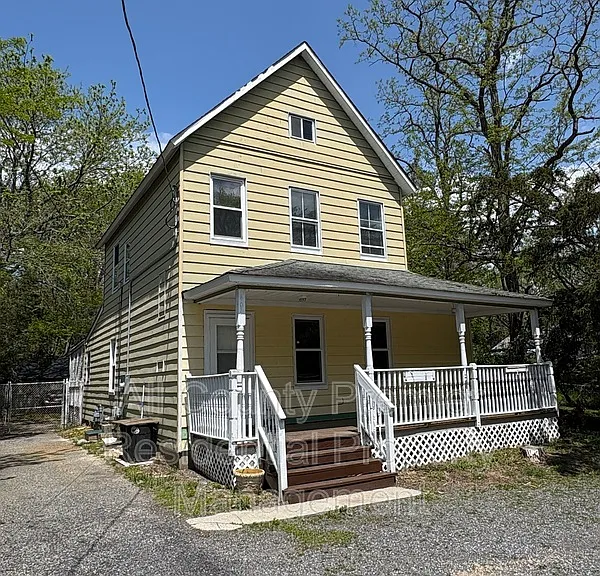 401 Route 9 — Photo 1