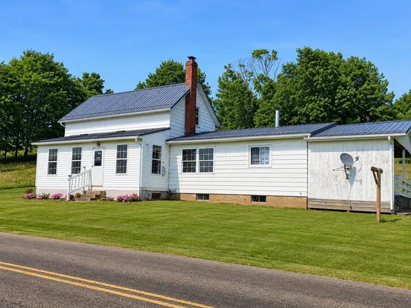 10050 Pipesville Rd, Gambier, OH 43022