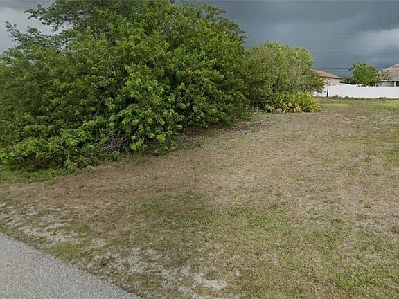5th image of 2215 NE 16th Pl