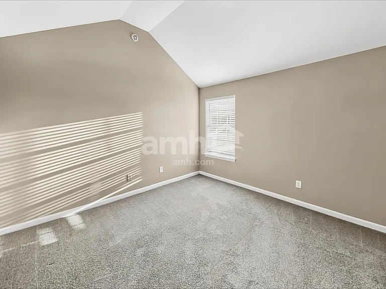 4975 Hopewell Manor Dr — Photo 20