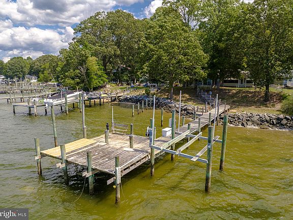 4th image of 20708 Waterside Dr