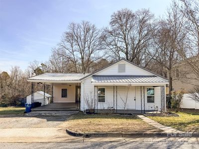 1790 17th Ave NE, Hickory, NC, 28601