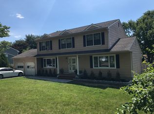 61 S Hillside Ave, Succasunna, NJ 07876