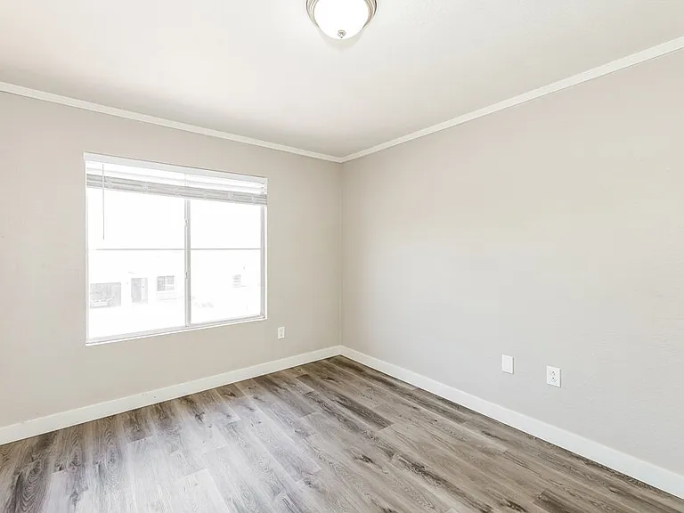 9586 Lavarun Ct — Photo 15