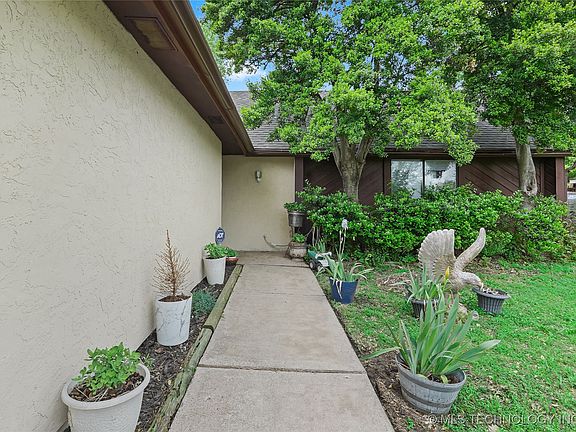 4th image of 6370 S 29th West Pl