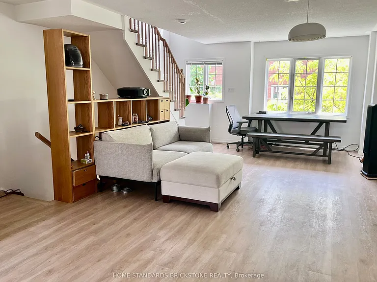 159 10th St #2 — Photo 7