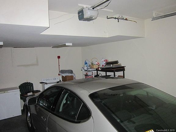 2nd image of 113 Woodsong Ln #40