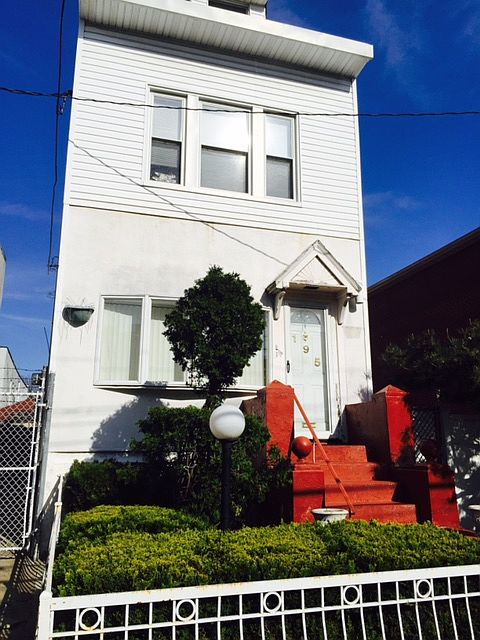 1st image of 195-197 E 55th St