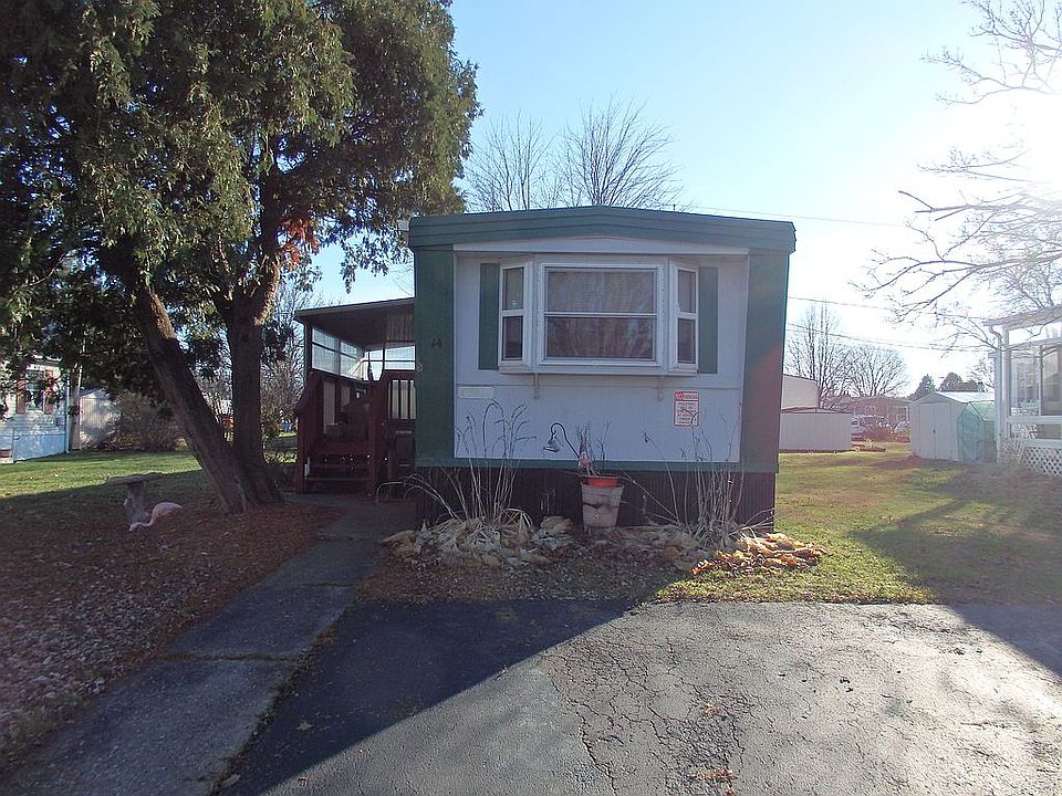 1st image of 14 Meadowlark Dr