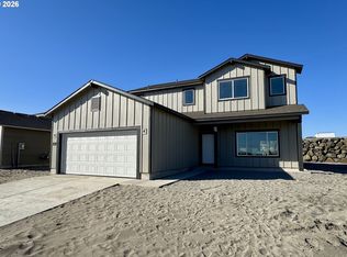 851 NE Laurel Springs Dr, Hermiston, OR 97838