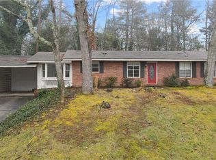 1025 Tanglewood Ave, Gainesville, GA