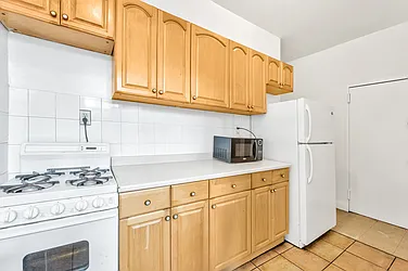 Rented by Aryeh Realty