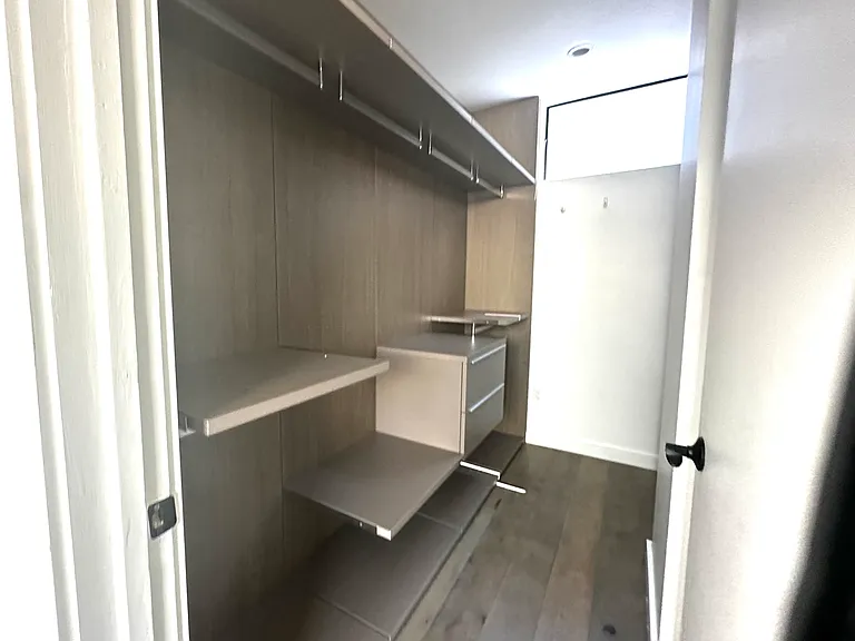 2826 S Cloverdale Ave — Photo 11