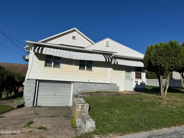 210 Sassafras St, Northern Cambria, PA 15714