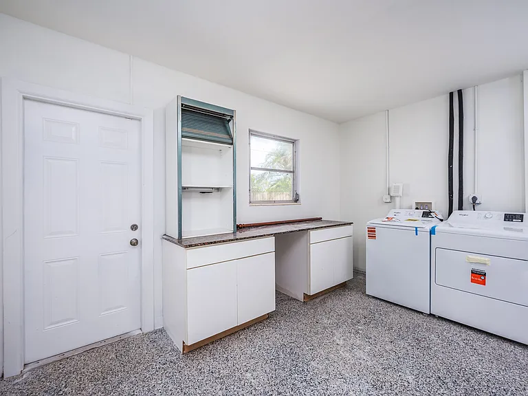 3372 Webber St — Photo 19