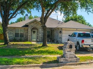 813 Redding Dr, Saginaw, TX 76131