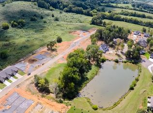 5037 Lakeside Pl NW, Cleveland, TN 37312
