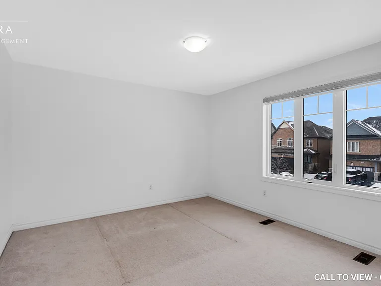 1252 Peelar Cres — Photo 16