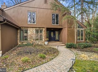 1025 Riverton Rd, Moorestown, NJ 08057