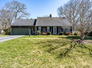 104 Monomoy Cir, Centerville, MA 02632