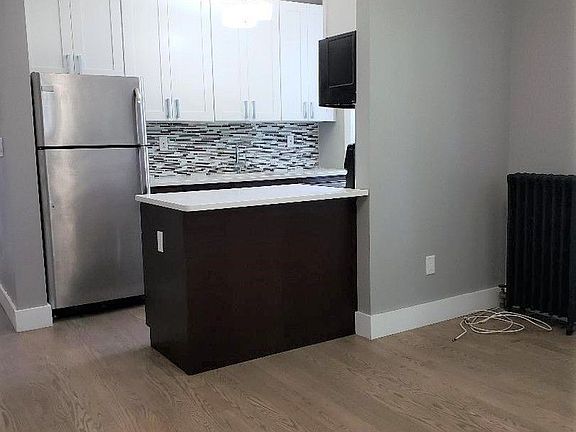 2nd image of 35 Clarkson Ave #D3