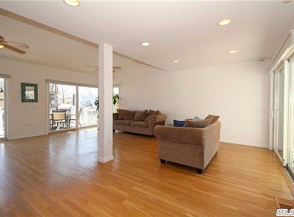 3rd image of 3367 Lindbergh Ave