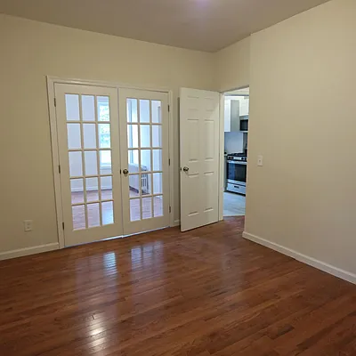 Rented by Nooklyn NYC LLC | media 27