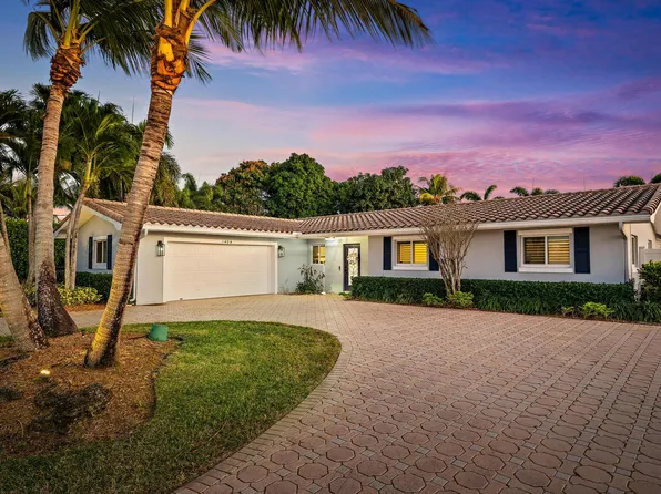 1404 Alpha Court S, Lake Clarke Shores, FL 33406