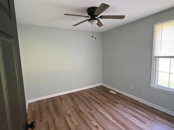 538 Donna Dr, Clarksville, TN 37042