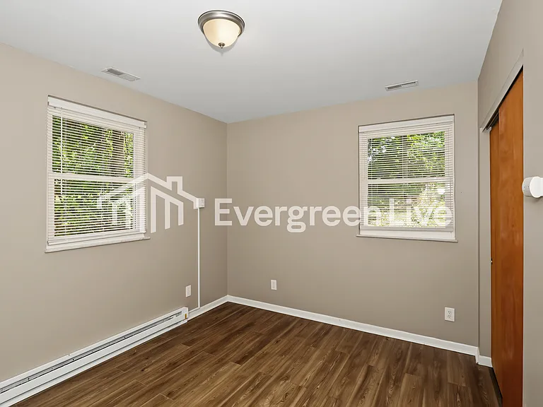 3980 Washington Ave — Photo 10