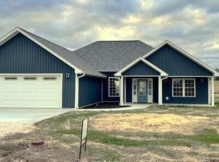 9826 Lakeview Dr, Eugene, MO 65032