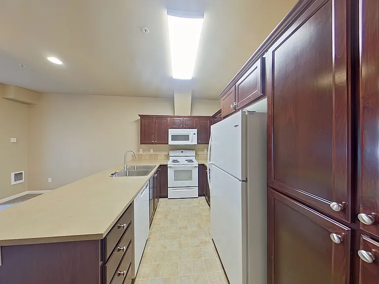 Hilyard Townhomes — Photo 7