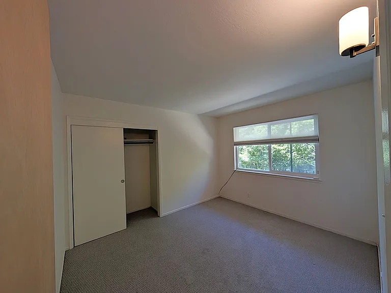 1735 Carleton St #D — Photo 10