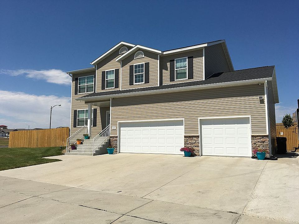 2nd image of 518 Walter Way