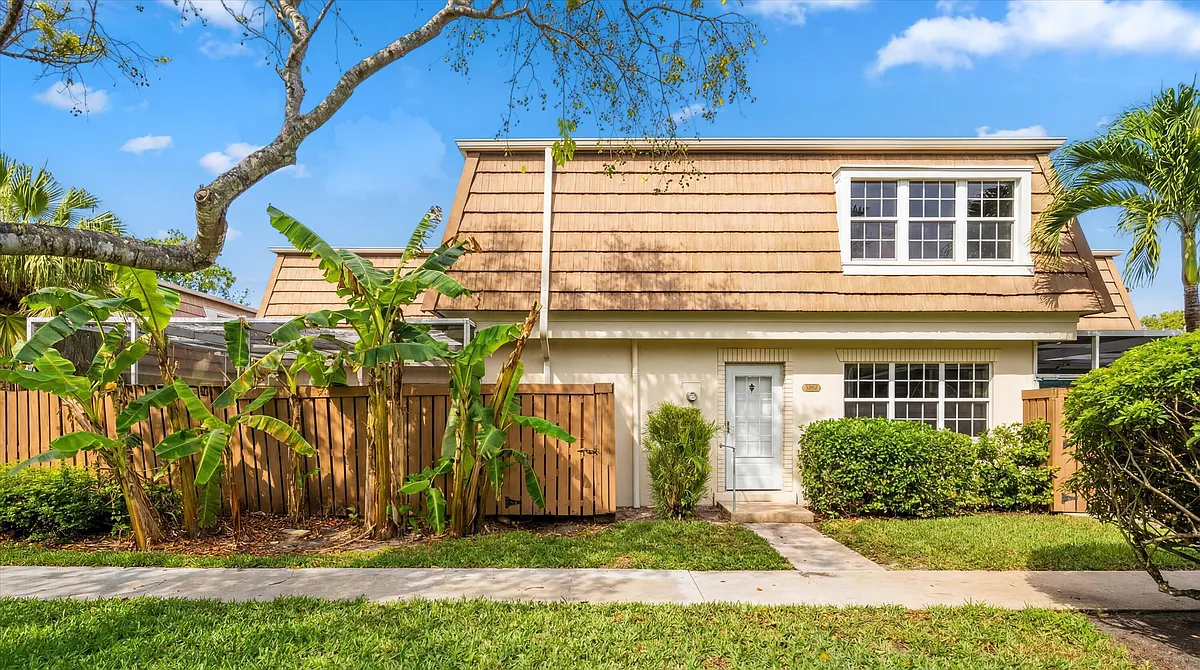 Building Photo - 4348 Hazel Ave #B