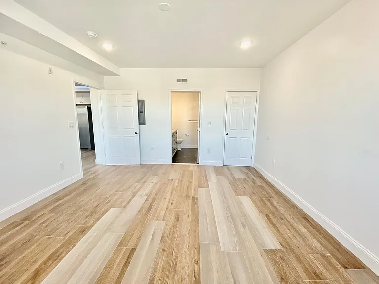 1220 Hamilton St #7A — Photo 10