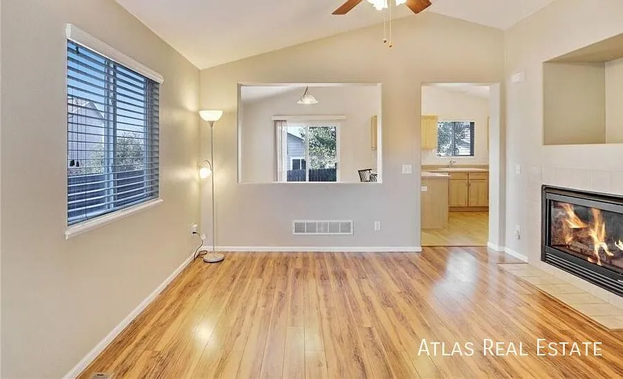 14296 Woodrock Path