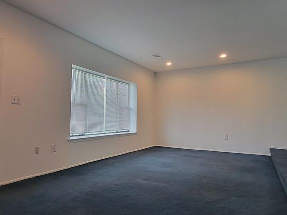 Living Room -Main entrance