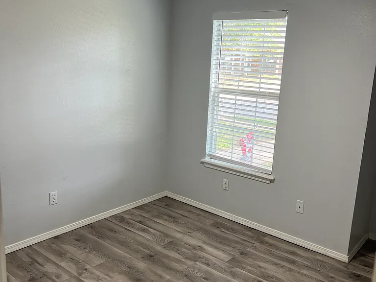 5722 W Legacy St — Photo 9