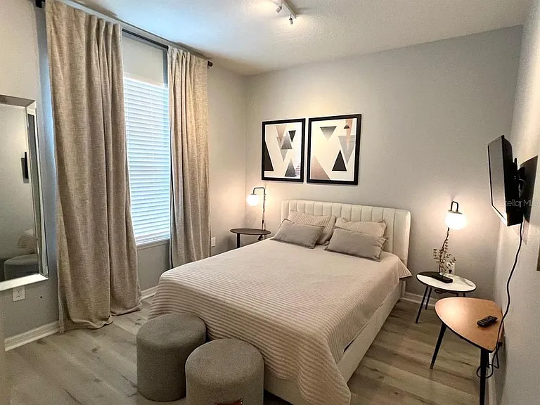 8831 Geneve Ct — Photo 25