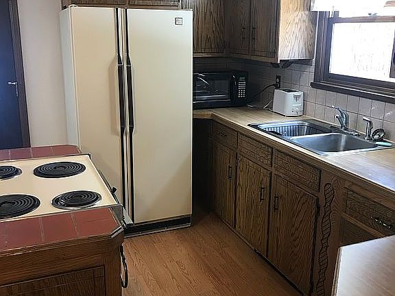 Kitchen new laminate floor