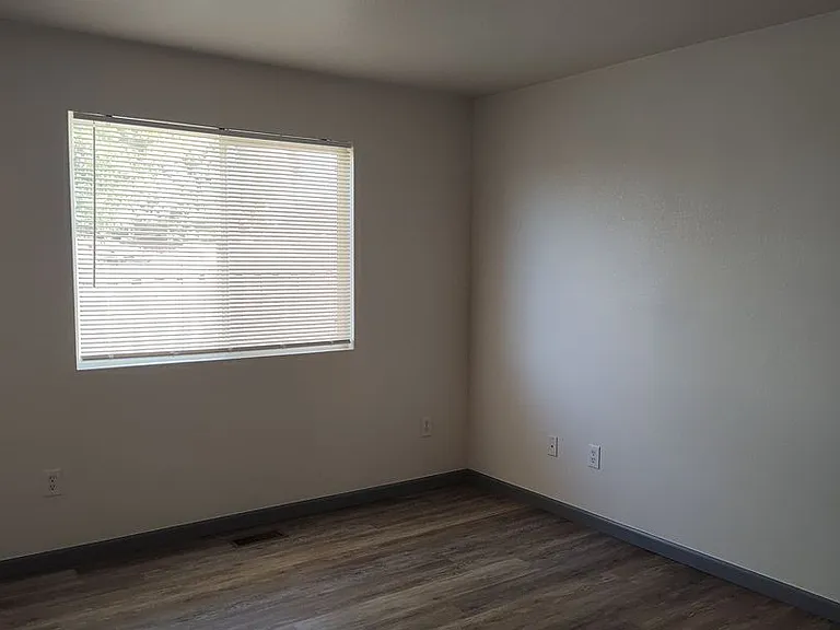 5003 Landmark Rd — Photo 17