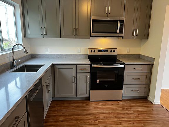 3rd image of 416 Duncan St APT 6