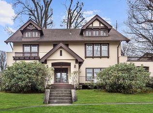 259 Fisher Ave, White Plains, NY 10606