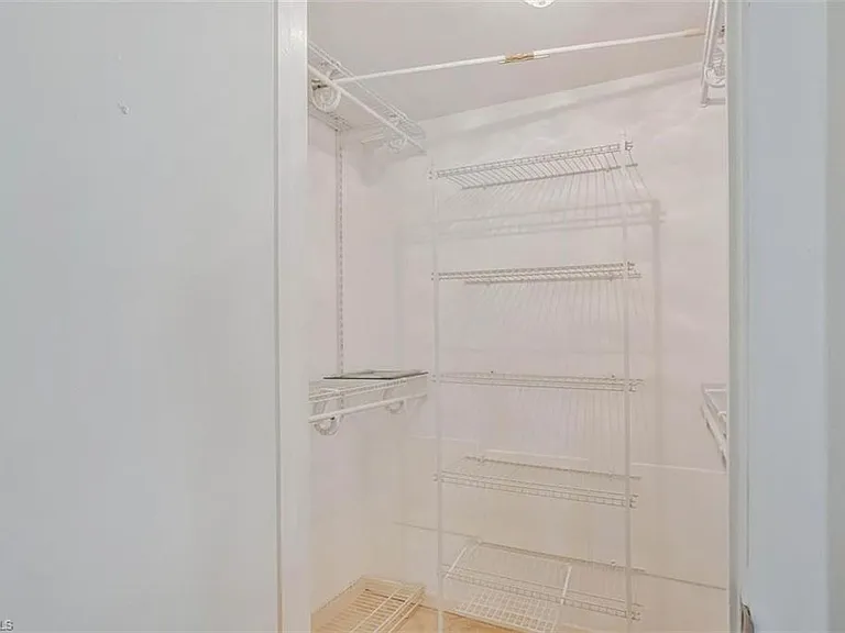 4318 27th Ct SW #101 — Photo 16