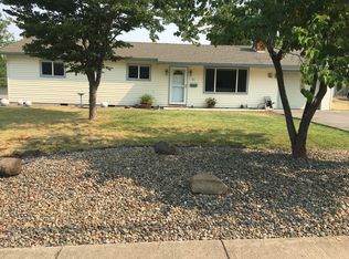 1601 Roberts Rd, Medford, OR 97504