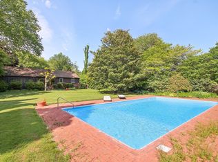 45 Meadow Way, East Hampton, NY 11937