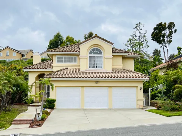 26601 White Oaks Dr, Laguna Hills, CA 92653